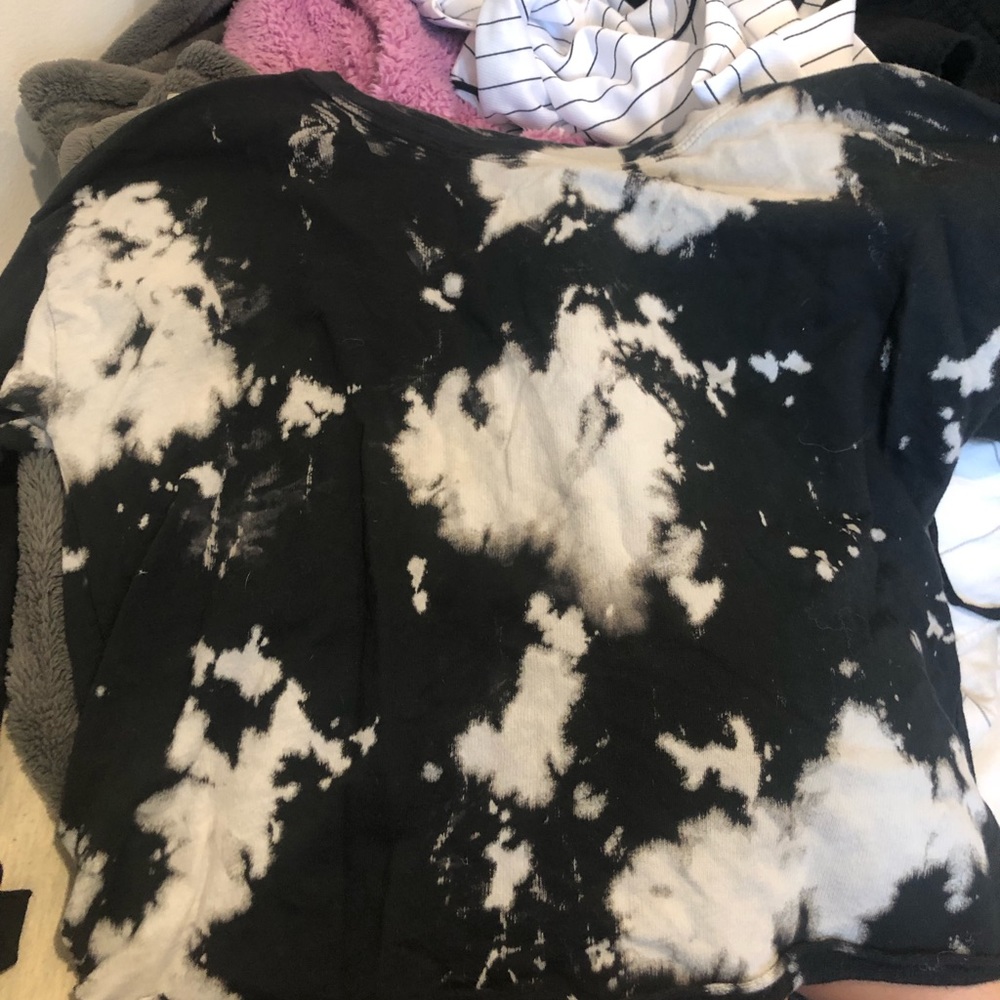 tie die long sleeve shirt!!